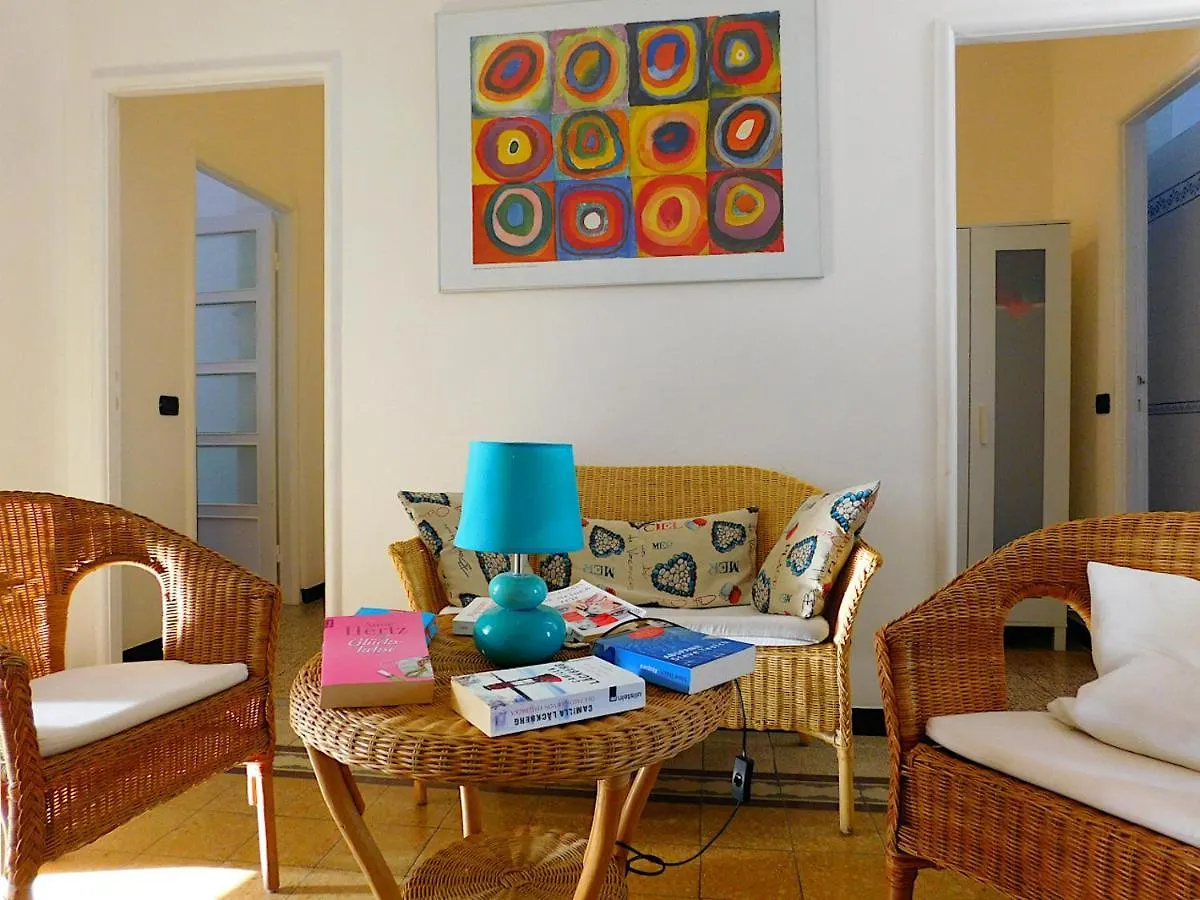 Welcome To Alma'S House, Levanto